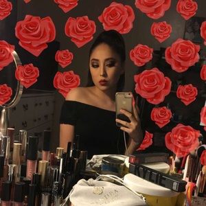 Meet your Posher, Alexia